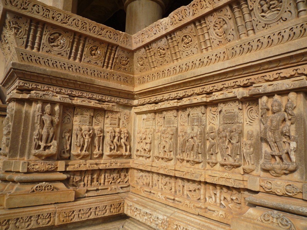 Sas Bahu Temple12